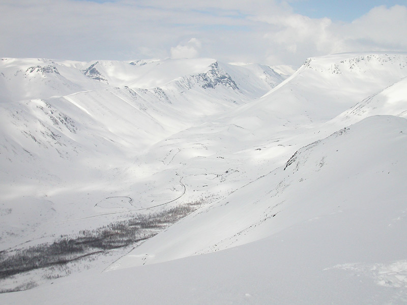 Khibiny Mountains and Kirovsk Arctic Scenery Tour