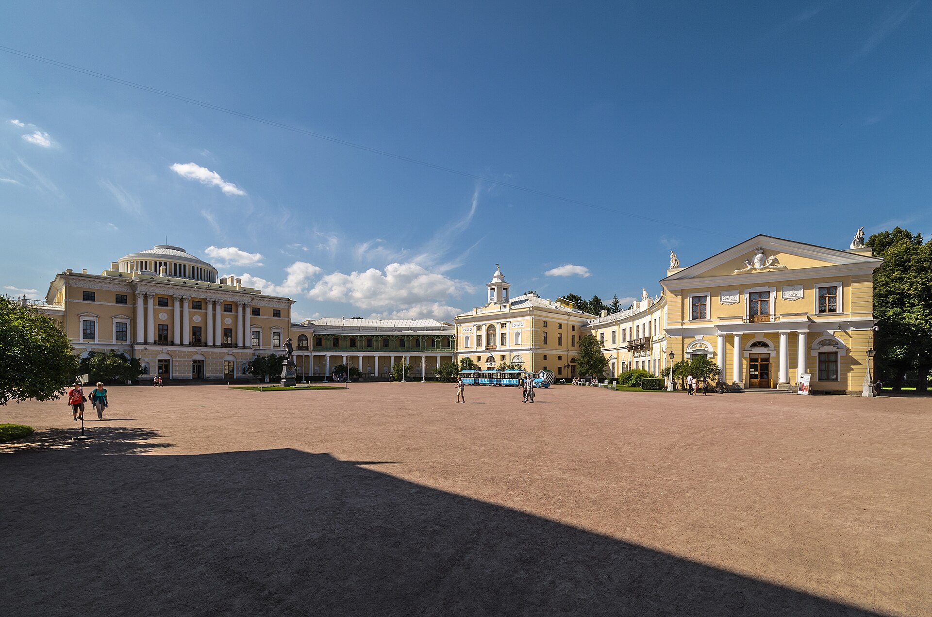Pavlovsk Palace Park and Imperial Landscape Tour